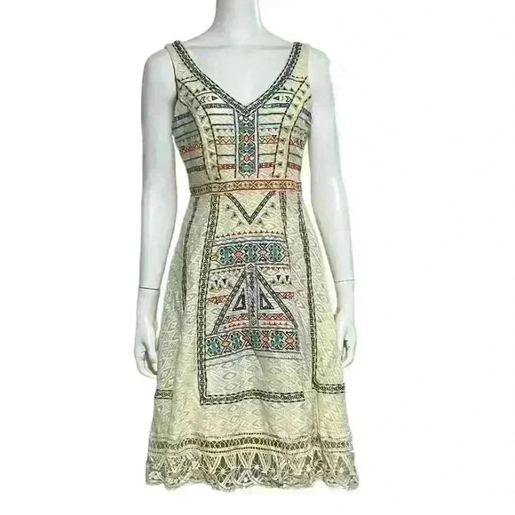 Champagne & Strawberry Sleeveless Embroidered Ivory Dress Size Medium - Picture 14 of 14